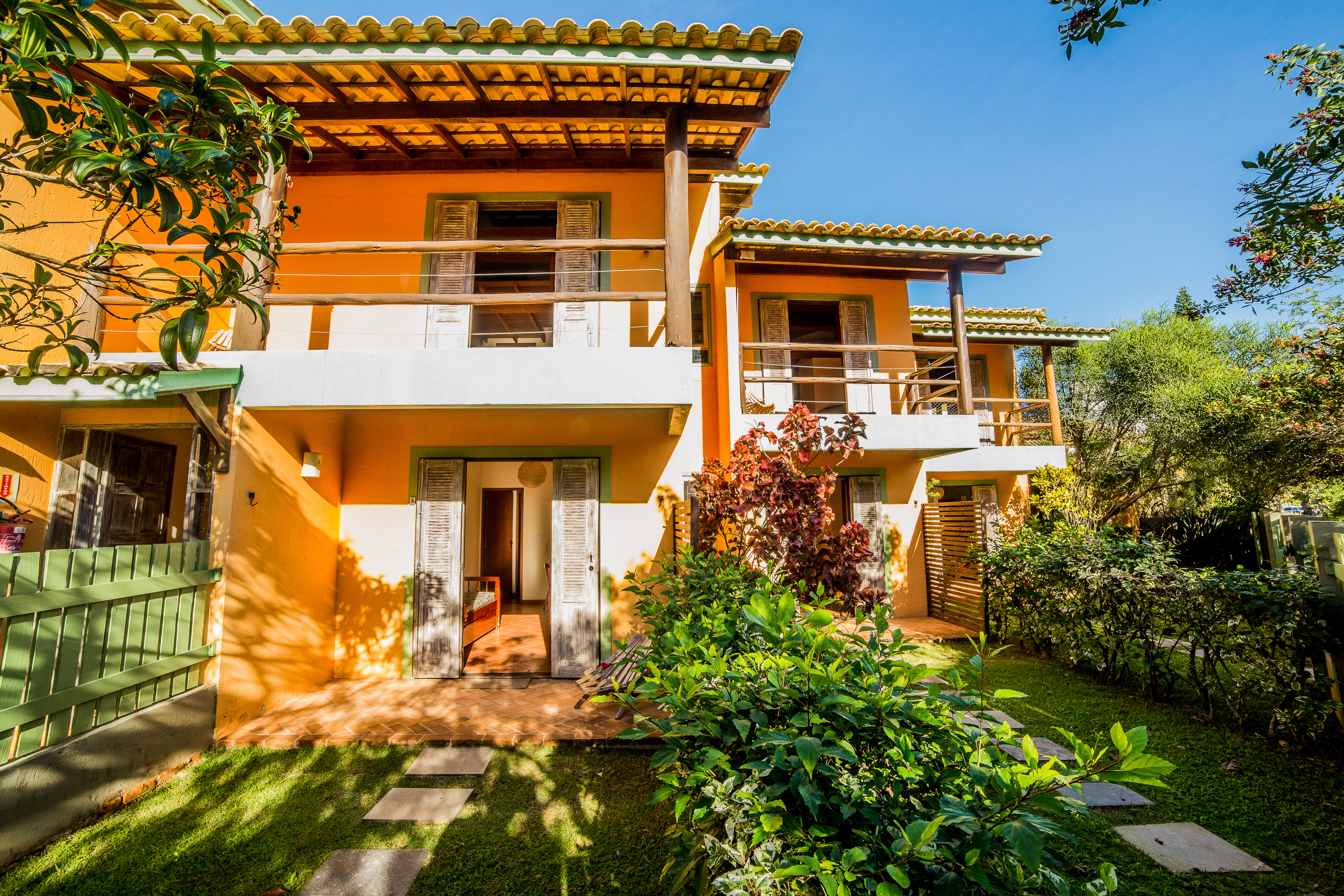 Apto c/ Jardim